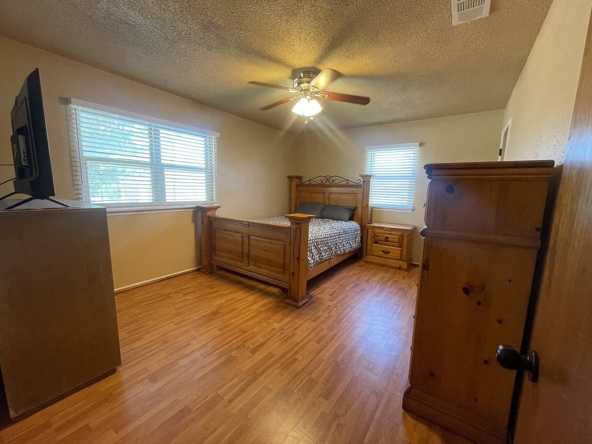 Second bedroom